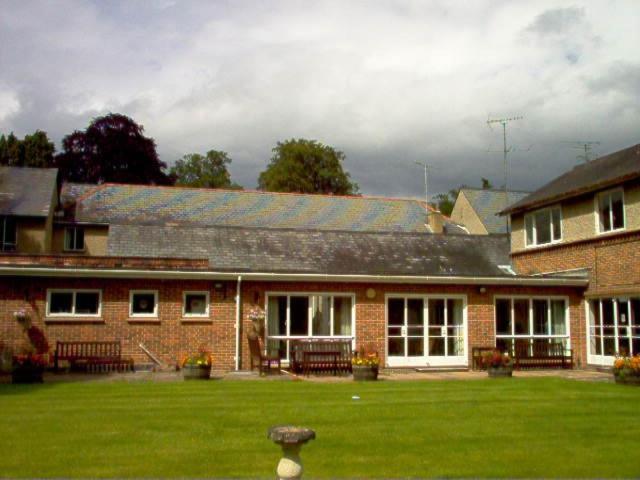 Tekels Park Guest House Camberley Exterior foto